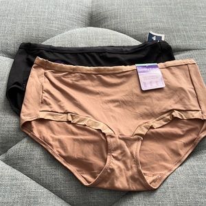 Barely There Briefs - Xl - NWT